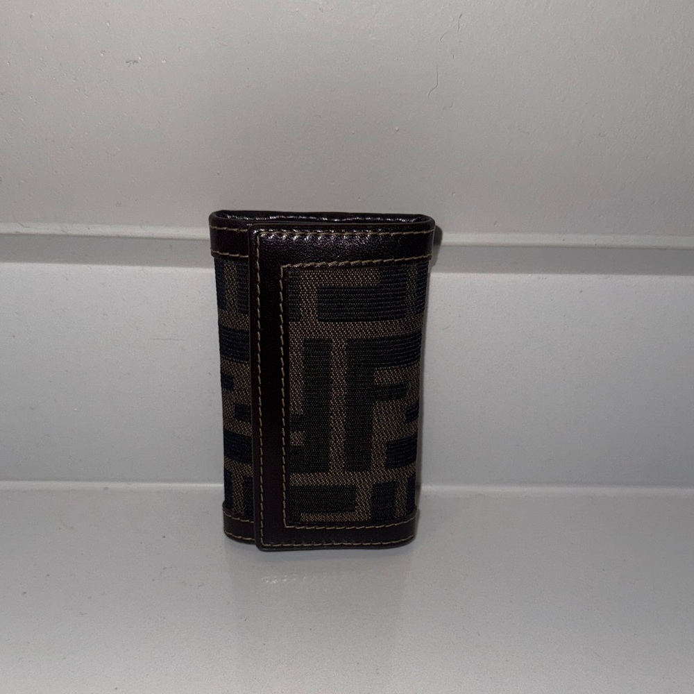 🚨FLASH SALE - Authentic Fendi Key Holder with COA🚨